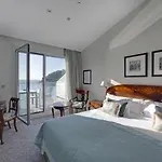 Des Vosges Отель 2*
