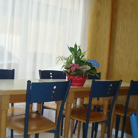 Des Vosges Отель 2*